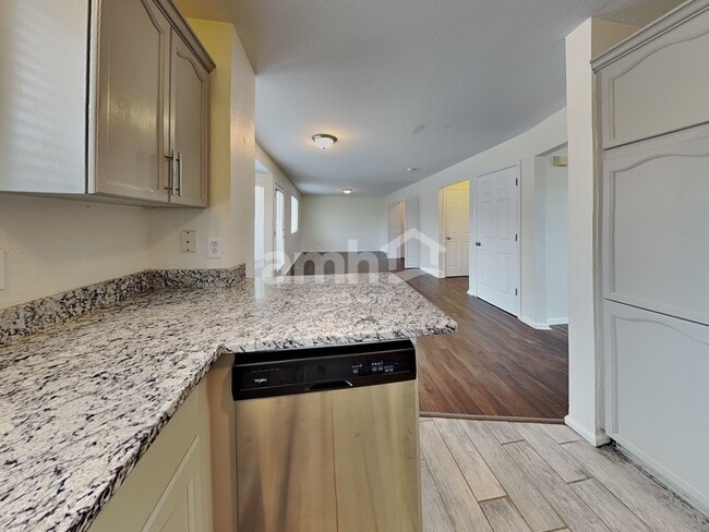 Photo - 2075 E 97th Dr