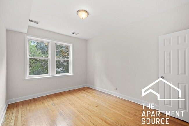 Photo - 3428 W Parker Ave Unit 2