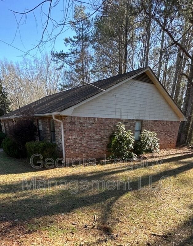 Photo - 106 Oak Park Ct