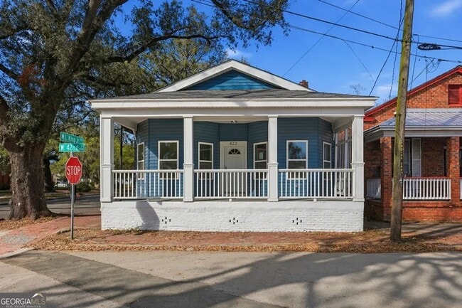Building Photo - Spacious and Updated Home with Split Floor Plan