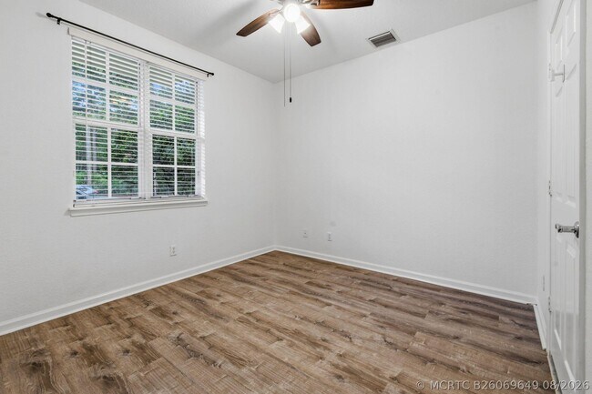 Photo - 276 Quarry Knoll Way