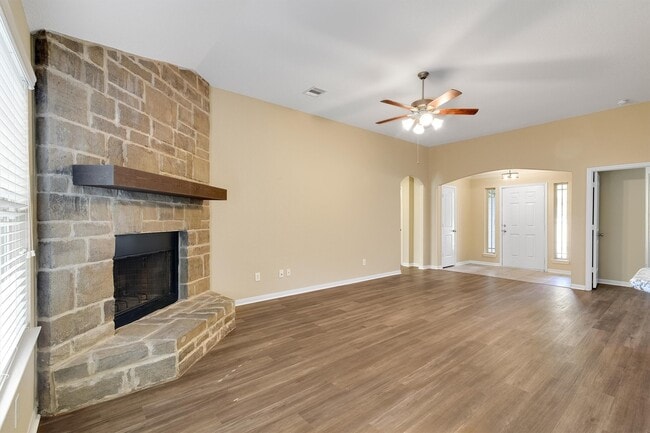 Photo - 5540 S Buffalo Cir
