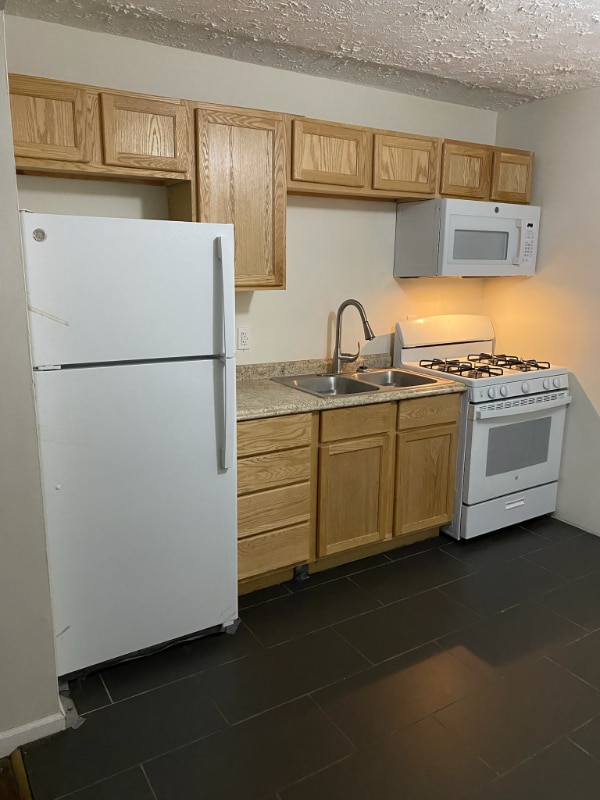 Photo - 116 Clinton Springs Ave Unidad 3