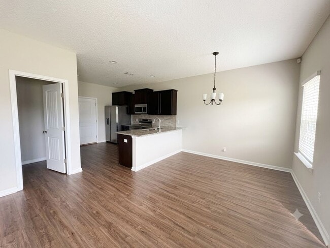 Photo - 133 Brightleaf Cir