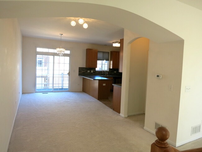 Photo - 907 Neudearborn Ln