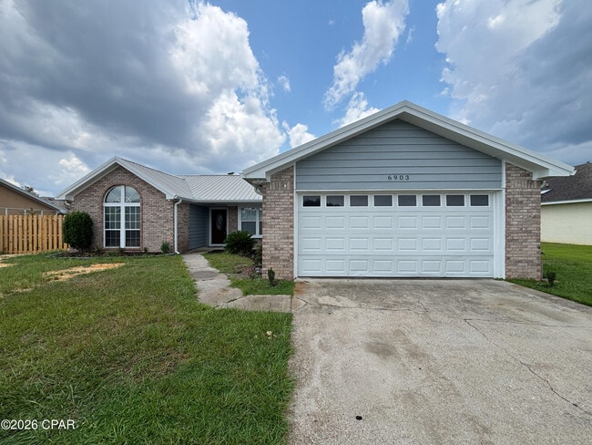Building Photo - 6903 Ross Dr