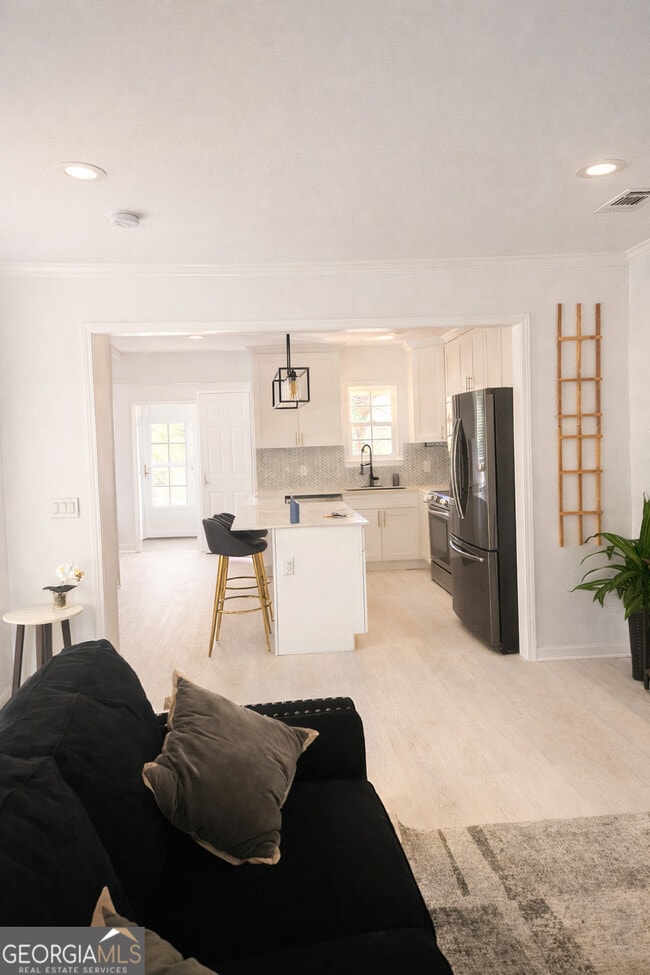 Photo - 126 Chappell Rd NW