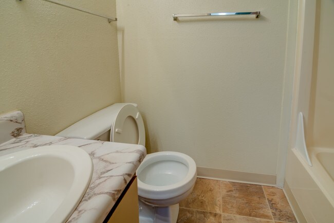 Photo - Davis Gardens Apartments