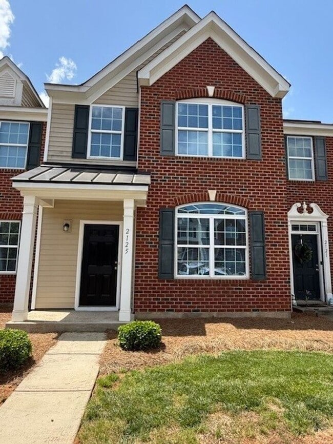 Beautiful 3 Bedroom 2.5 Bath Townhome in G... - Beautiful 3 Bedroom 2.5 Bath Townhome in G...