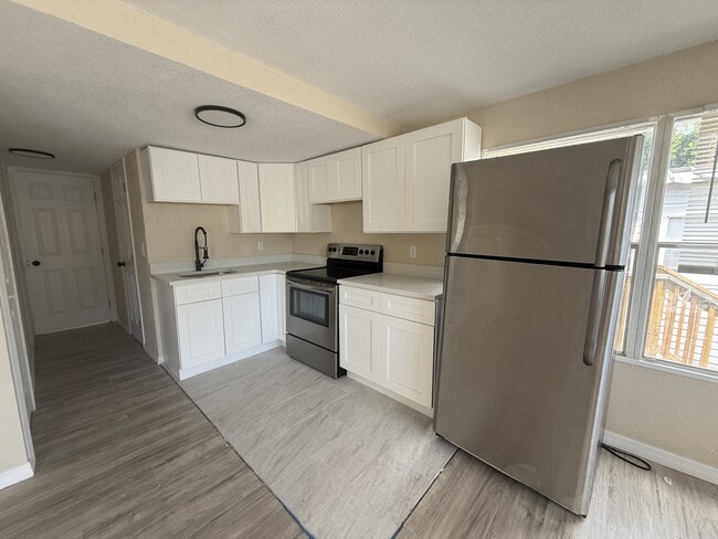 5680 28th St N Unit Lot 4