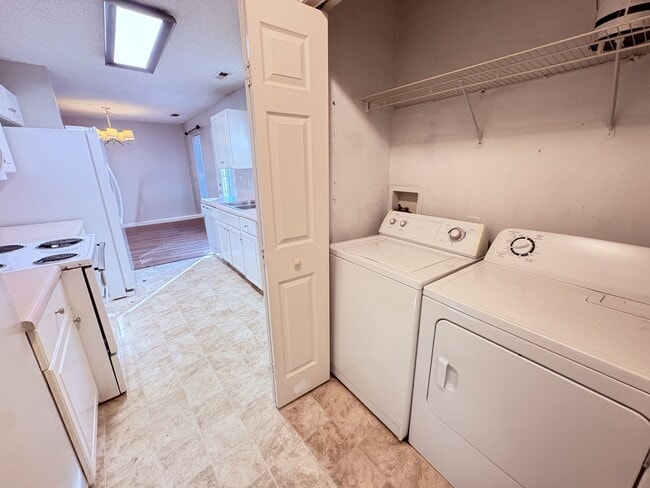 Photo - 129 Arbors Ct