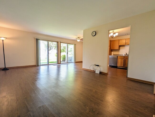 Photo - 66 Beechmont Ct
