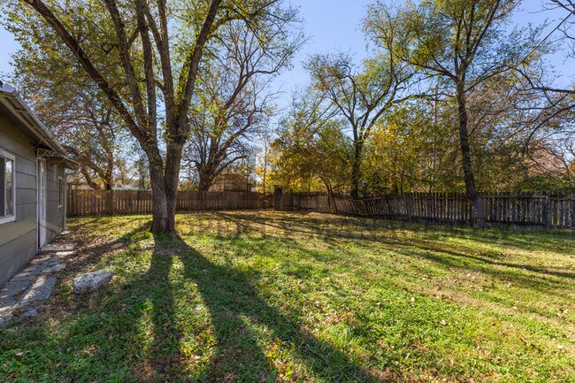 Photo - 1823 S Hiram St