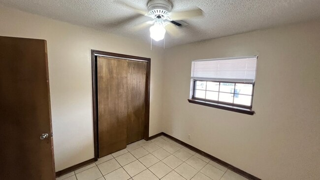 Photo - 1208-1210 N Nashville Place Unit 1208