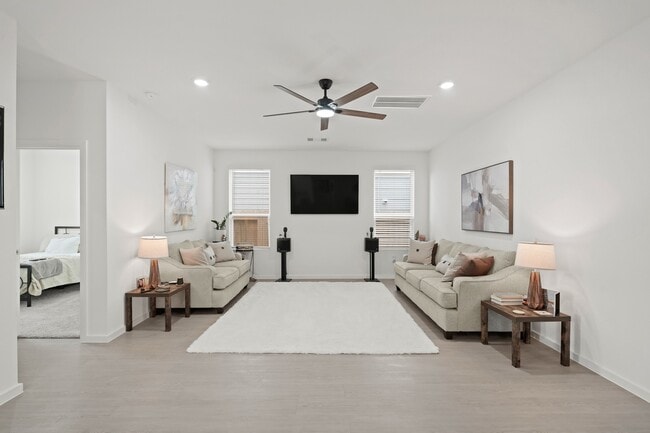 Building Photo - 26235 Arrowleaf Dr