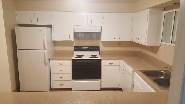 Photo - Talsman Apts