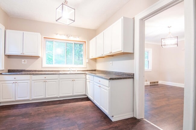 Photo - 14441 Superior Ave