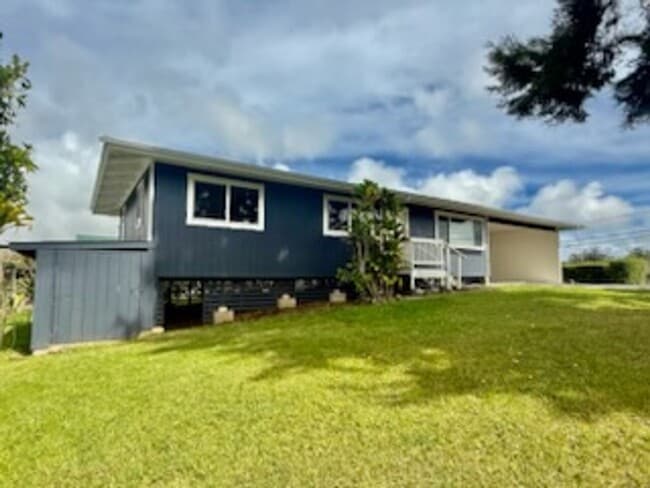 Building Photo - 3 Bedroom 1.5 Bath for rent in Waimea