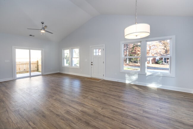 Photo - 805 Rodey Ave