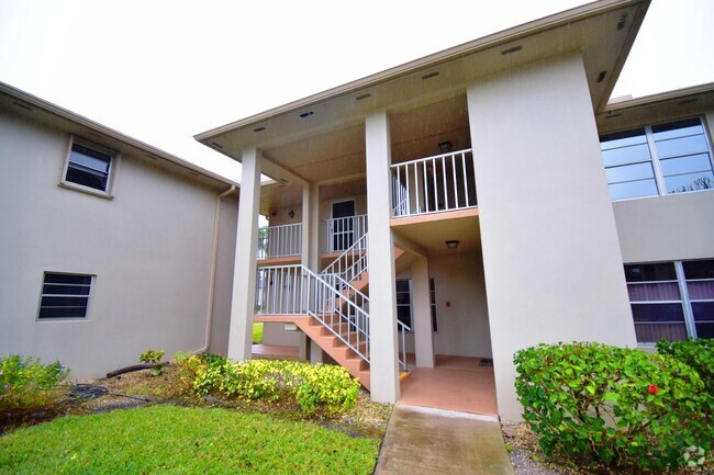 Building Photo - 25 Lake Vista Trail Rental