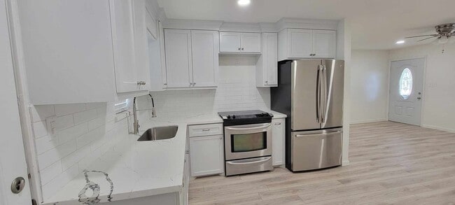 Photo - 7409 Valeda Dr
