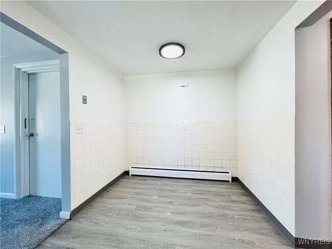 Photo - 1199 Center Rd