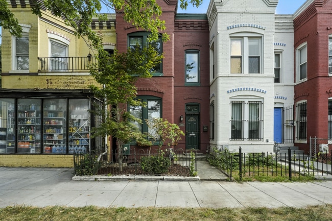 Building Photo - 1202 Florida Ave NE Rental