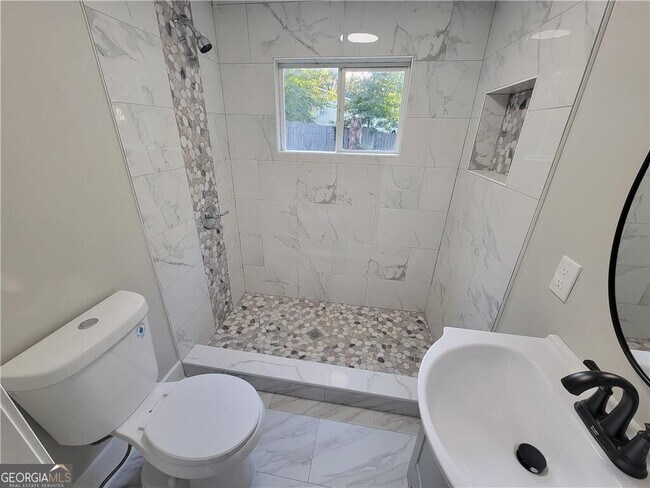 Photo - 768 4th St