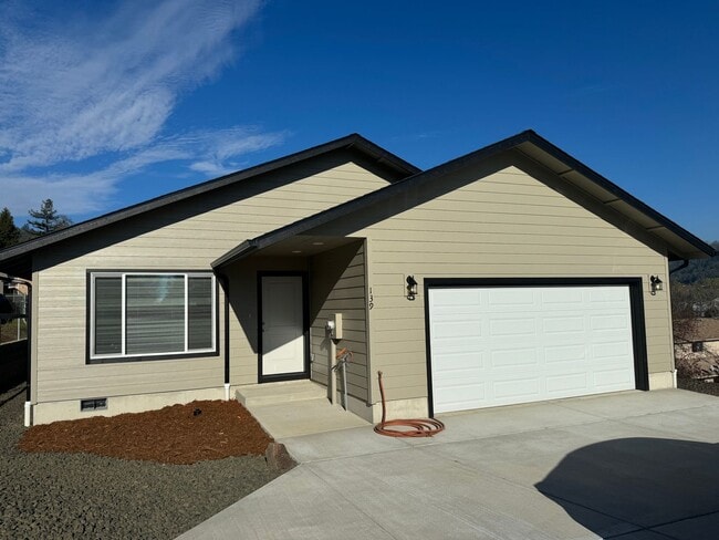 Photo - Newer 3 Bed 2 Bath Home In Roseburg