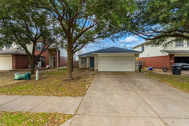 Photo - Charming 3 bed - 2 bath Home in Sarah's Cr...