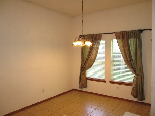 Photo - PRELEASING - July 2026 - (3) Bed/(2) Bath ...