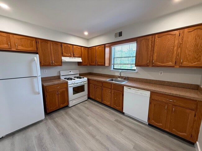Building Photo - 1255 NJ-166