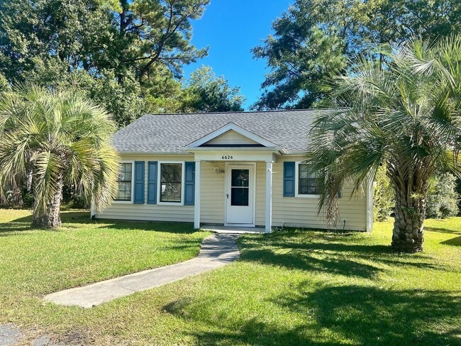 Building Photo - 2 BR, 1 Bath unit in Gated Community - Coming Soon!