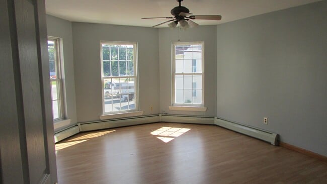 Photo - 11 E Orange St