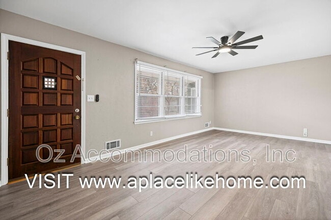 Photo - 6535 Melrose Ln