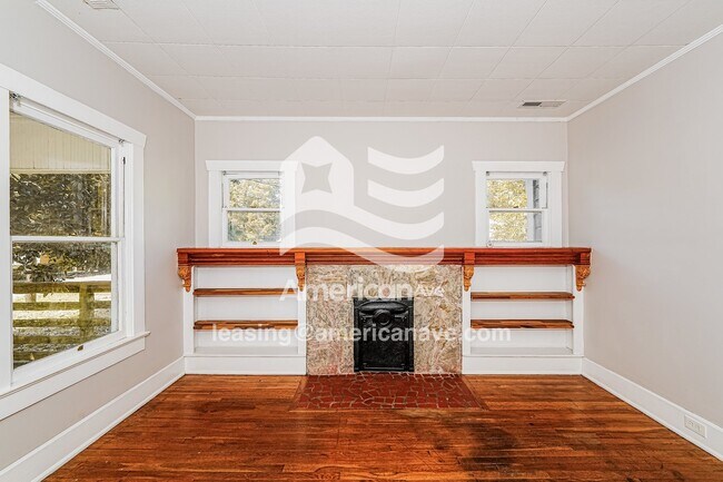 Photo - 5504 Iceland Ave