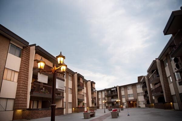 Building Photo - Carlisle Court