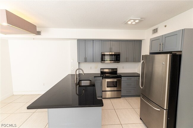 Building Photo - 6490 Aragon Way Unit 104