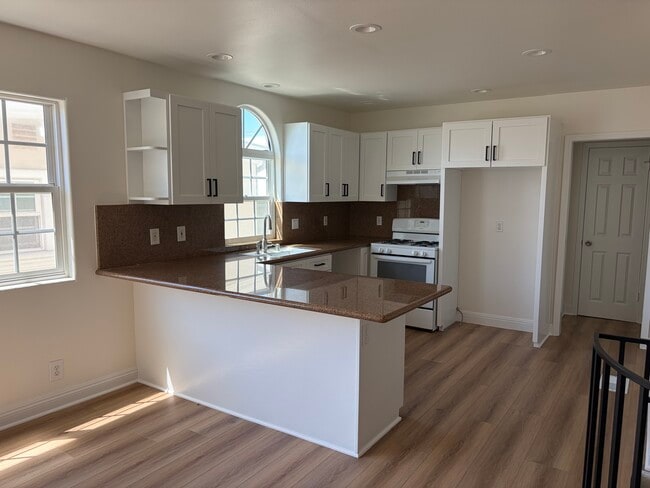 3111 Bayview Dr Unit A