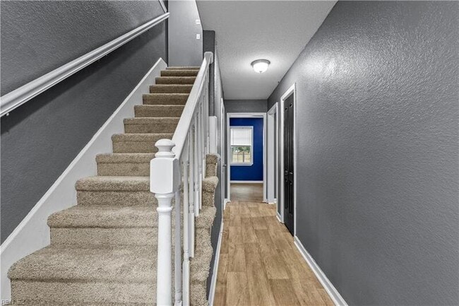 Photo - 6423 Dove St