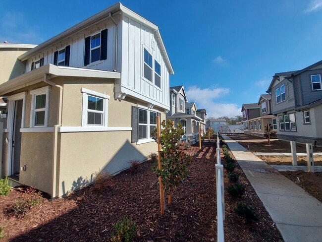 Photo - 7862 Paseo de Daly