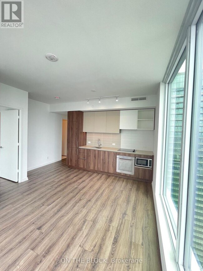 Photo - 1000 Portage Pkwy Unit 3111
