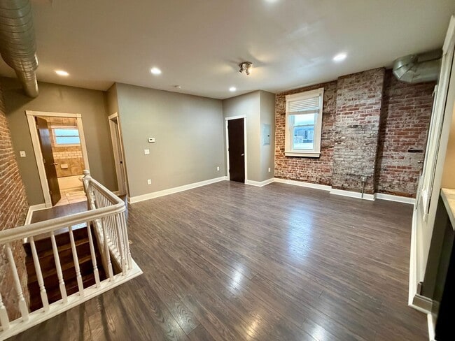 Photo - 4603 Butler St Unit 2