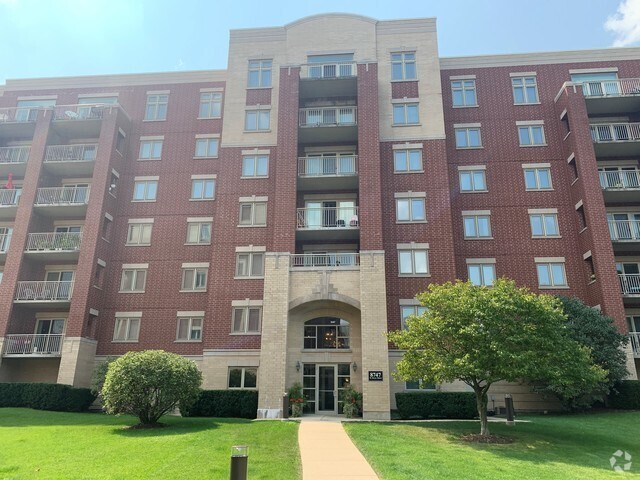 Building Photo - 8747 W Bryn Mawr Ave Unit 609 Rental