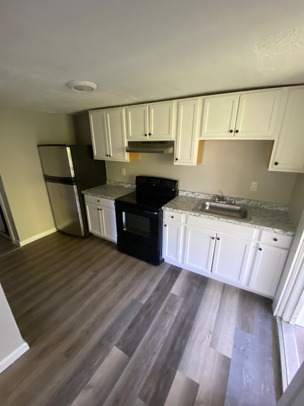 Building Photo - 11-13-13 Liberty St Unit 3E Rental