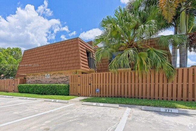 Building Photo - 2585 Garden Ct Rental