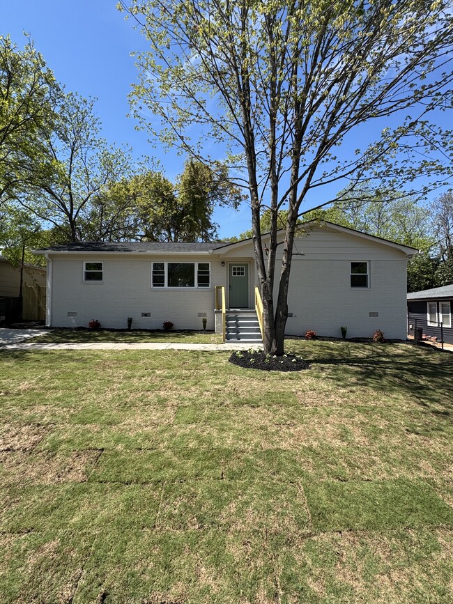 Building Photo - 17 Springside Ave