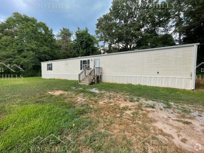 Building Photo - Freshly Updated 3BR Mobile Home with Sceni...