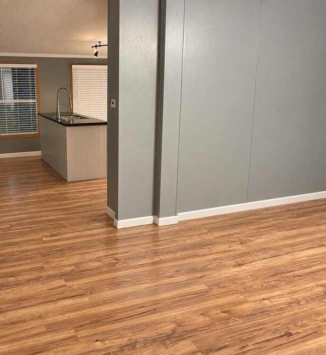 Photo - 27125 Riley Rd