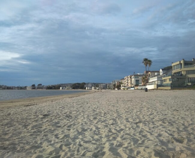 Photo - 3728 Ingraham St Unit 3728 1.2 A